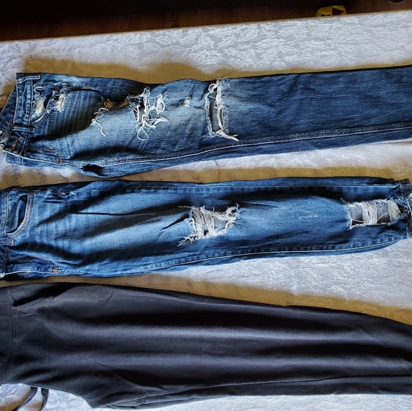 Jean's bundle - Picture 1 of 4